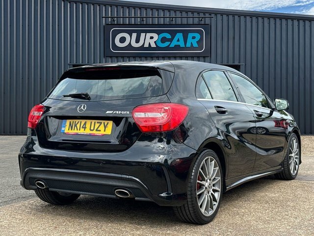 Mercedes-Benz A Class 2014 1.5 A180 Cdi Amg Sport Hatchback M Black #3