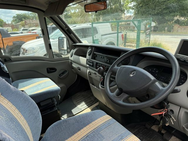 Renault Master 2006 2.5 Td Dci 35 Panel Van Fwd White #6