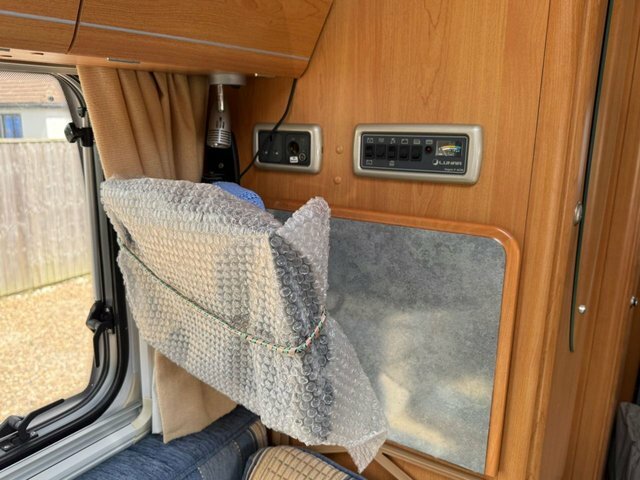 Renault Master Lm 35 Dci 120 Pv White #18