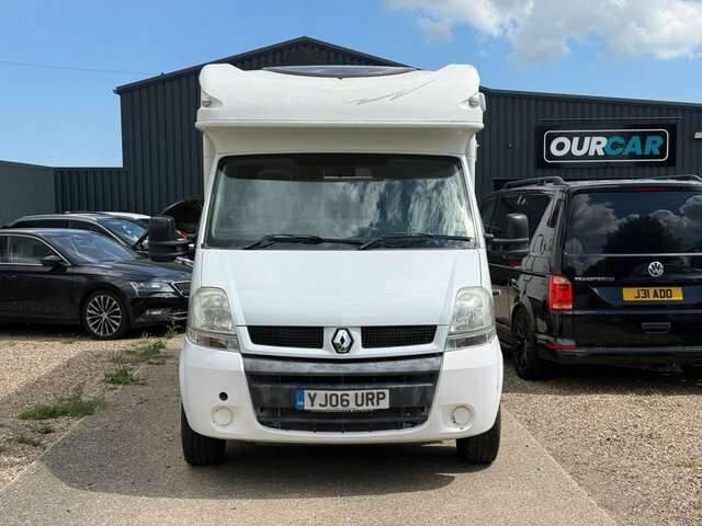 Renault Master 2006 2.5 Td Dci 35 Panel Van Fwd White #2