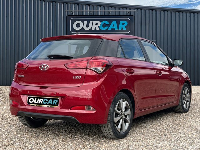 Hyundai I20 2015 1.4 Se Hatchback Euro 6 10 Red #3