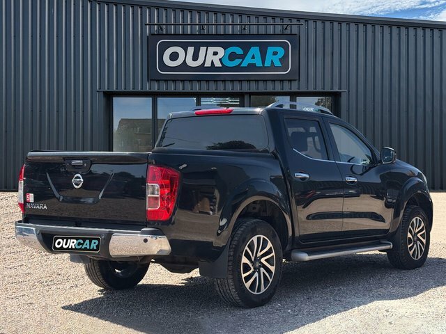 Nissan Navara 2018 2.3 Dci Tekna Pickup Double Cab Au ML68YVY Black #3