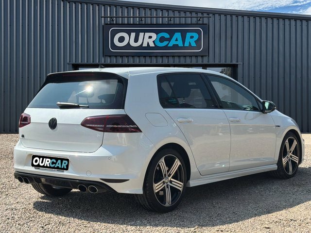 Volkswagen Golf 2017 2.0 Tsi Bluemotion Tech R Hatchback Petro YL66UFD White #3