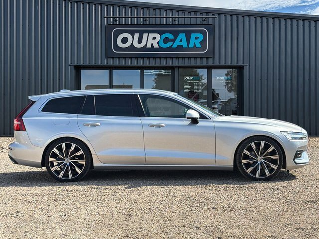 Volvo V60 2019 2.0 D4 Inscription Pro Estate Silver #2