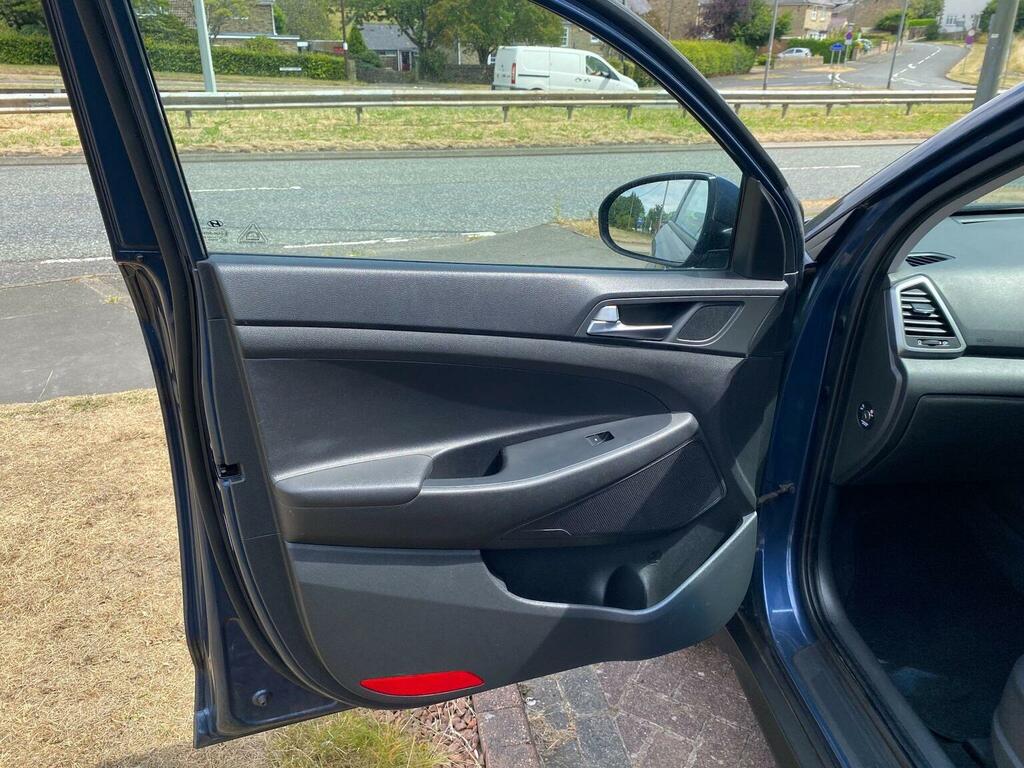 Hyundai Tucson Se Nav Black #11
