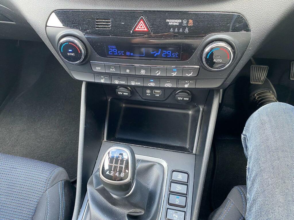Hyundai Tucson Se Nav Black #21