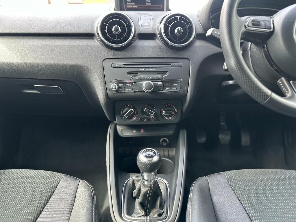 Audi A1 1.4 Tfsi Sport Sportback Euro 5 Black #12
