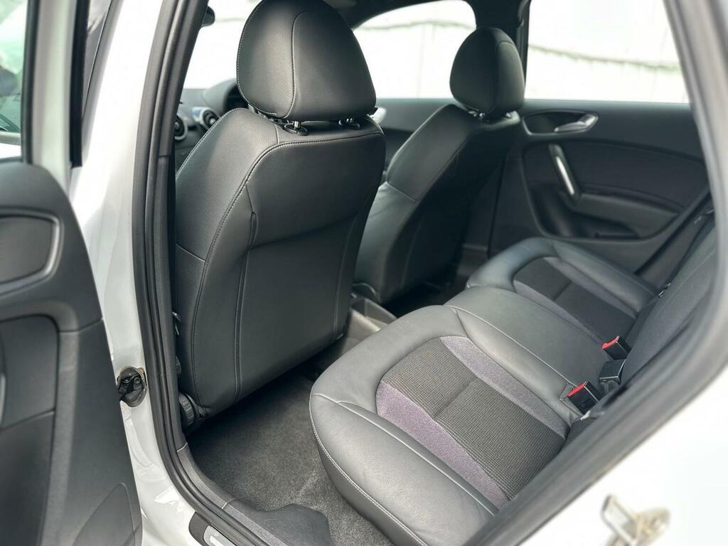 Audi A1 1.4 Tfsi Sport Sportback Euro 5 Black #19