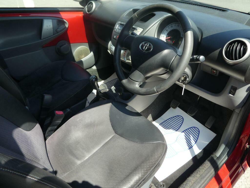 Toyota Aygo 1.0 Vvt-i Ice Euro 5 Red #5