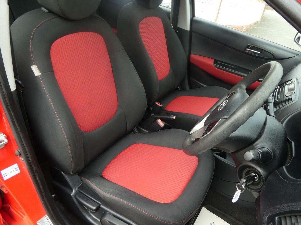 Hyundai I20 Hatchback Black #12