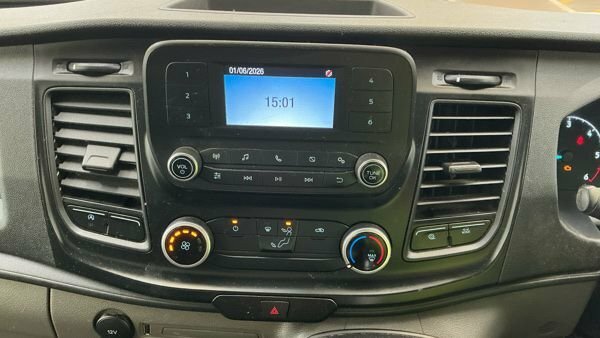 Ford Transit Custom 2L Leader YC22YMT White #5