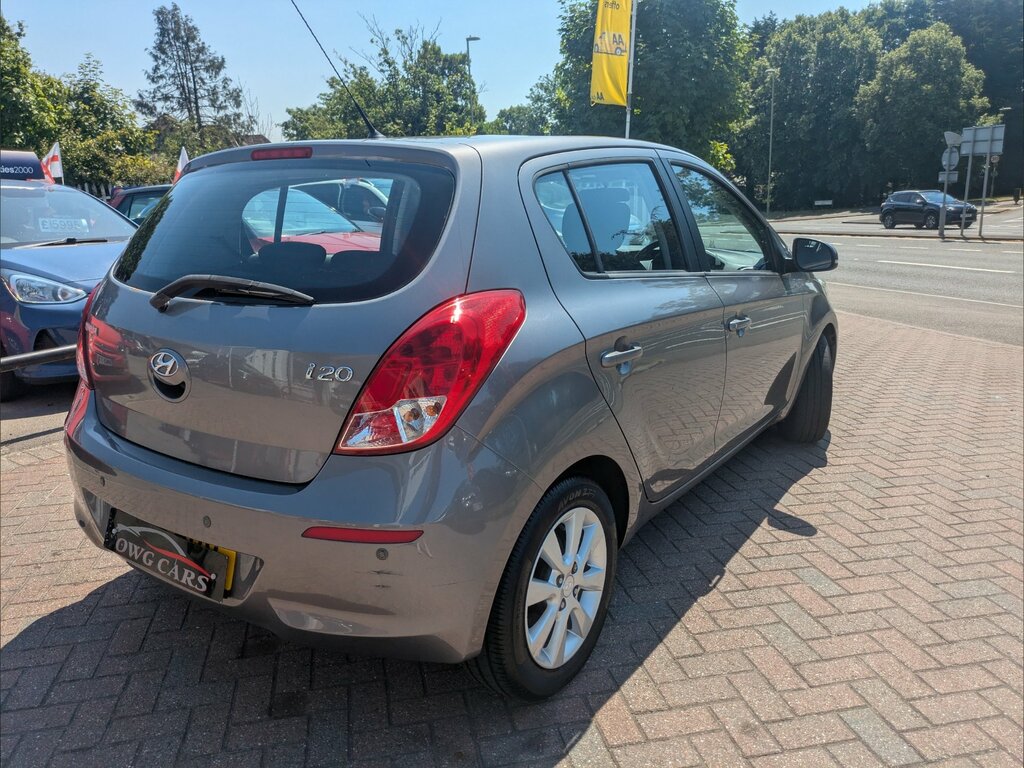 Hyundai I20 1.1 Crdi Active Spec-red-0 Tax-perfect 1St Car-dr Red #7