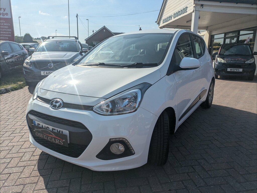 Hyundai I10 1.2 Premium Hatchback Euro 5 87 White #3