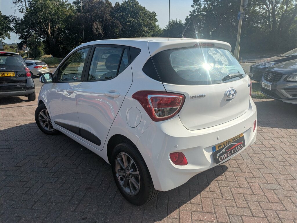 Hyundai I10 1.2 Premium Hatchback Euro 5 87 White #5