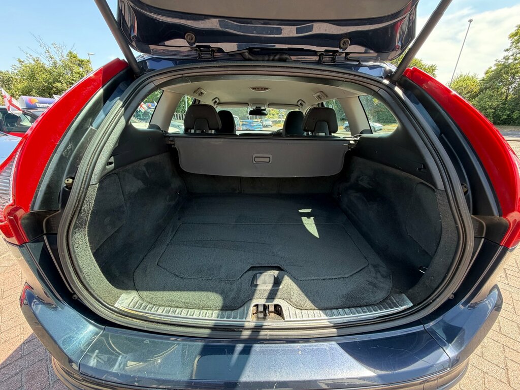 Volvo XC60 Suv Blue #14