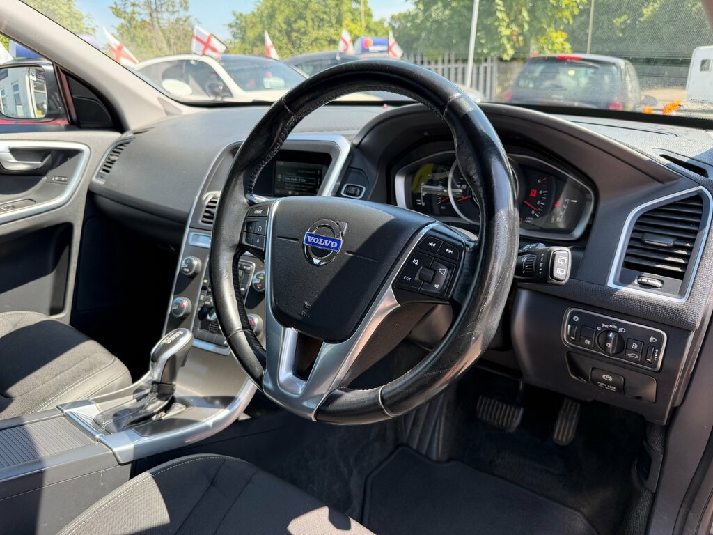 Volvo XC60 Suv Blue #10