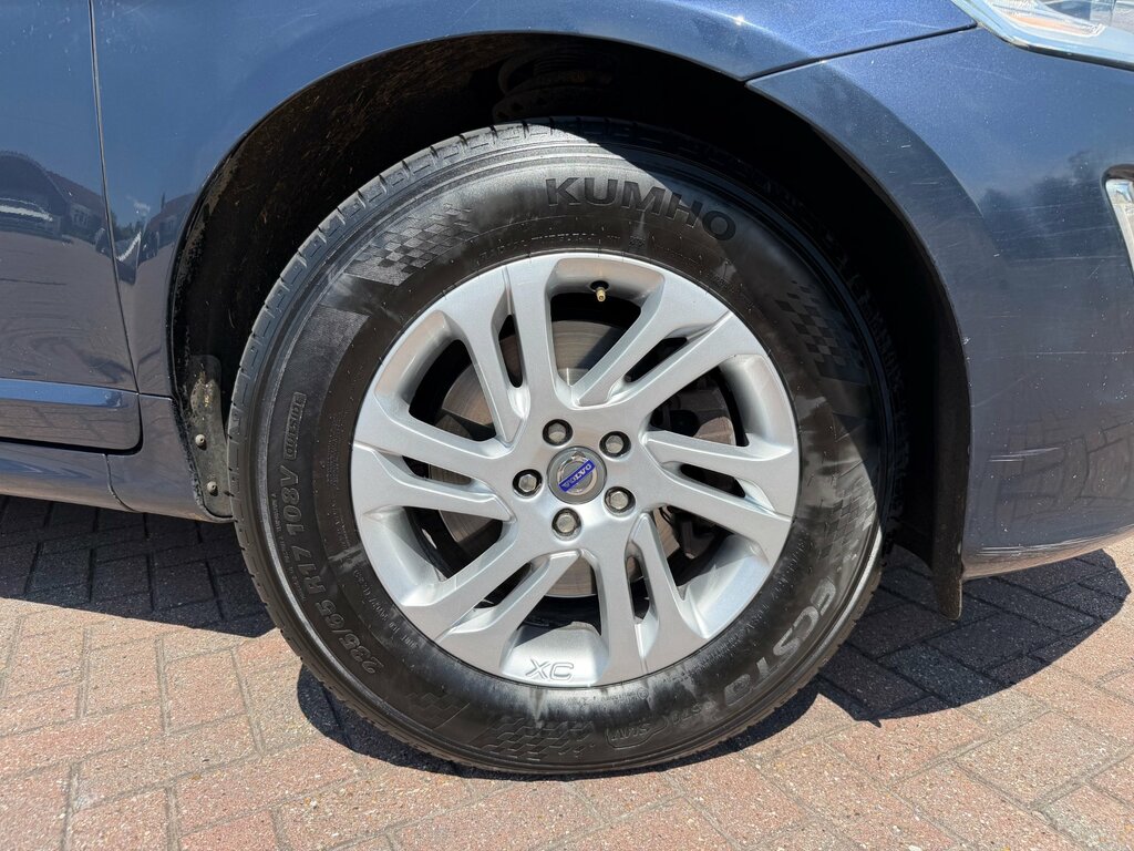 Volvo XC60 Suv Blue #9