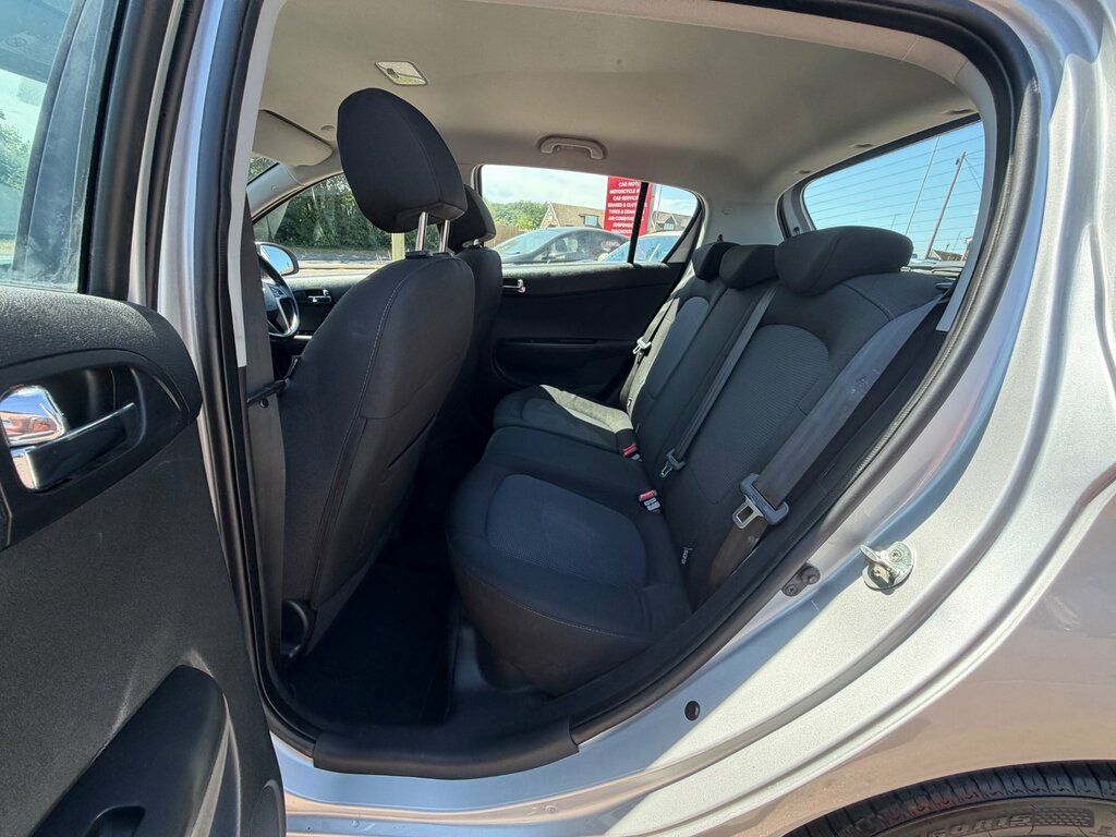 Hyundai I20 Hatchback Silver #14
