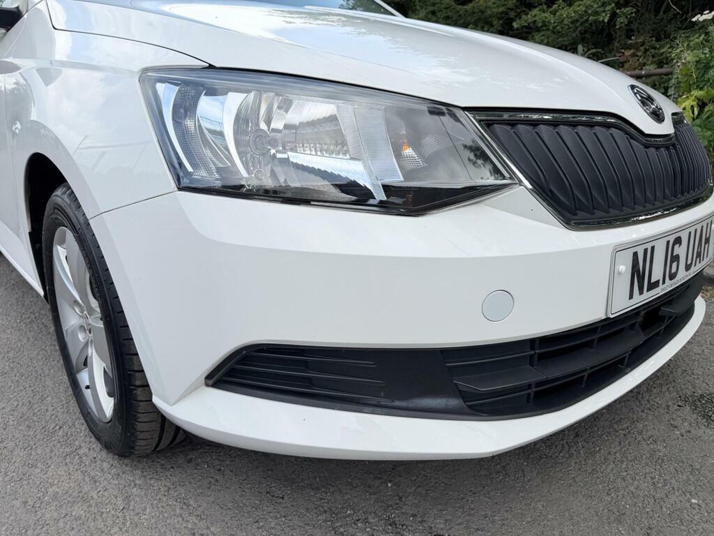 Skoda Fabia 1.0 Se Euro 6 S S White #4