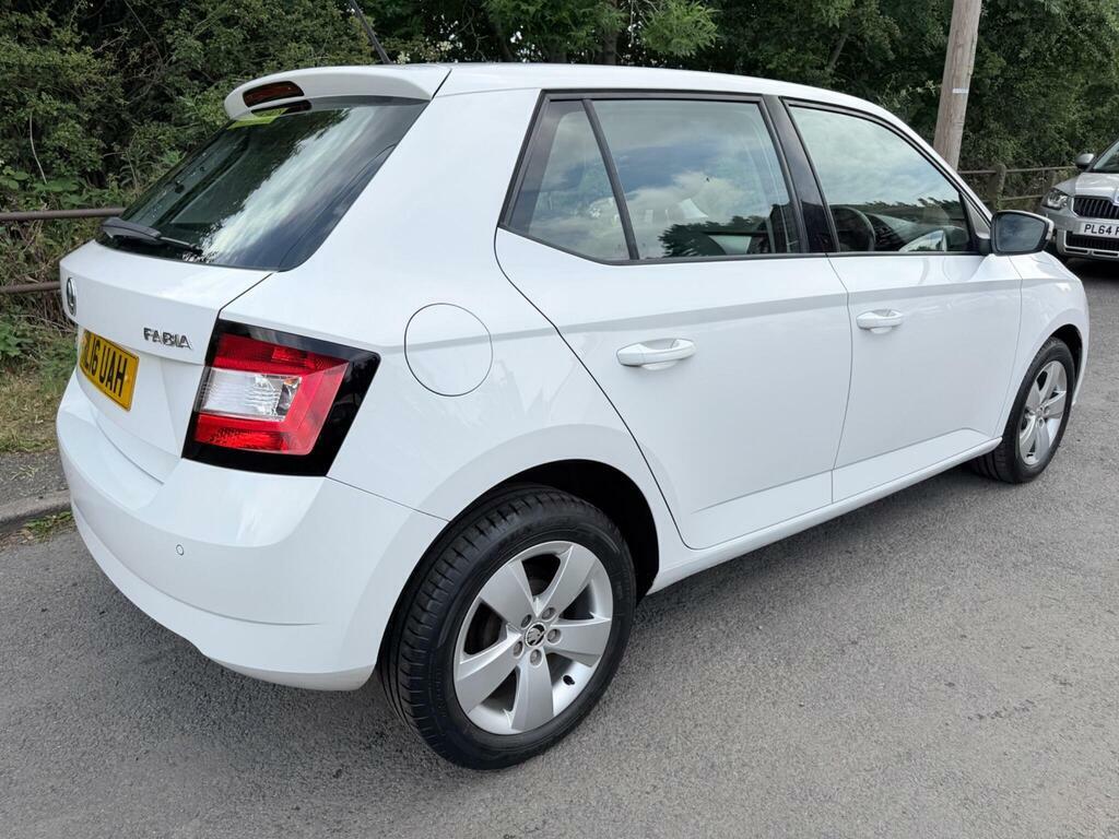 Skoda Fabia 1.0 Se Euro 6 S S White #3