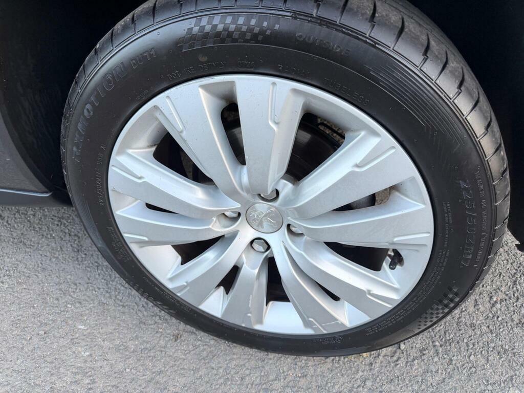 Peugeot 3008 Blue Hdi Ss Allure Black #28