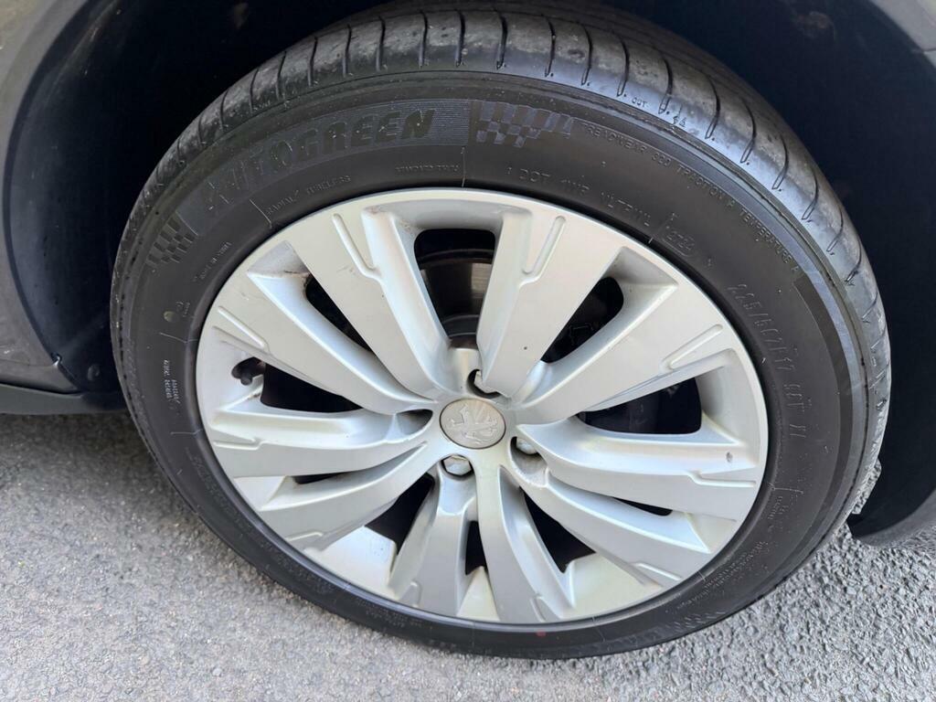 Peugeot 3008 Blue Hdi Ss Allure Black #30