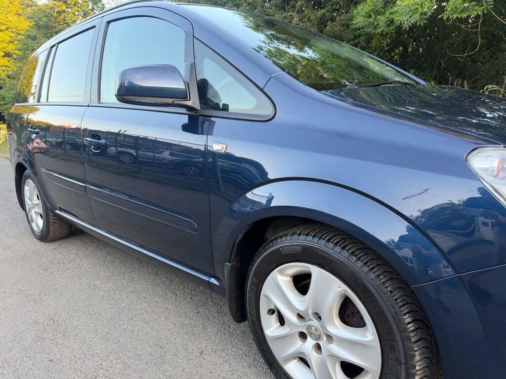 Vauxhall Zafira 1.6 16V Exclusiv Euro 5 Blue #4