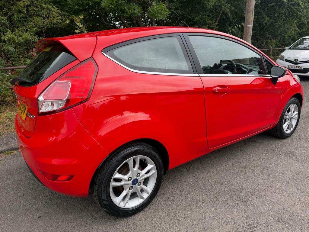 Ford Fiesta 1.25 Zetec Euro 5 SV64ZFP Red #3