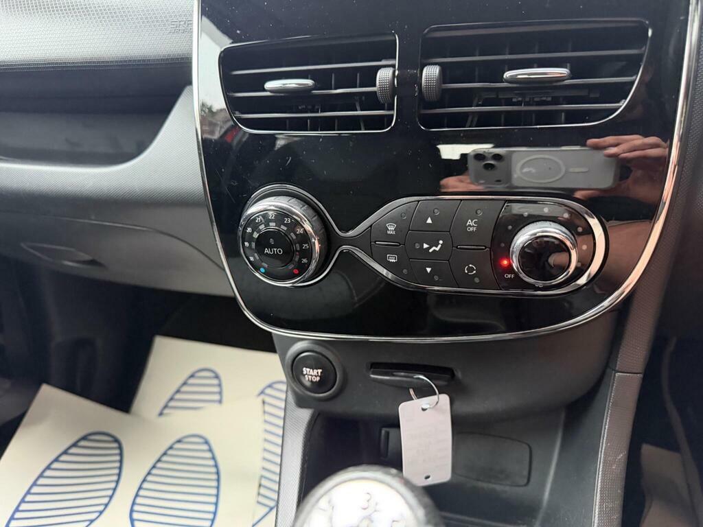 Renault Clio Clio Dynamique Medianav White #26
