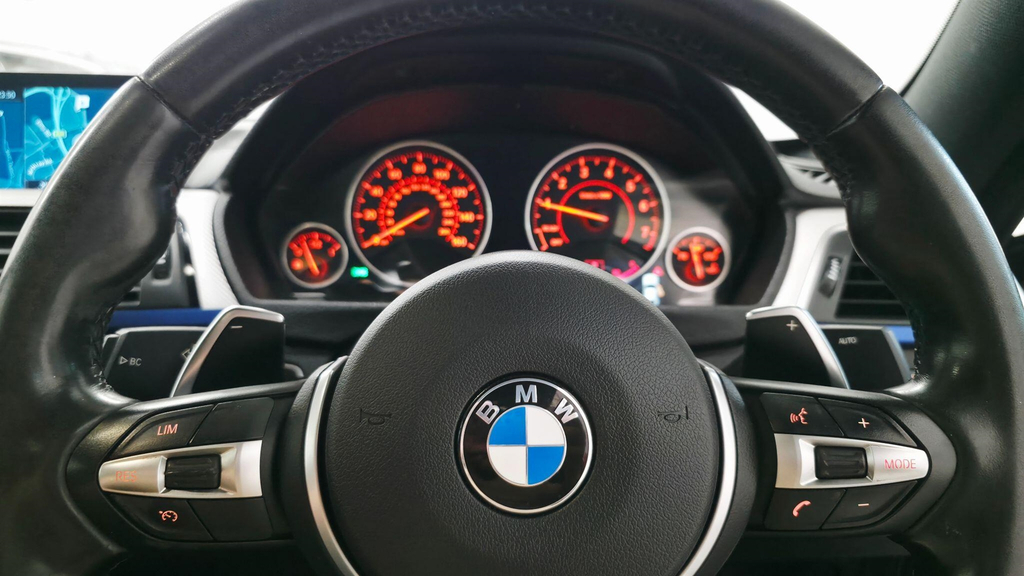 BMW 4 Series 420D 190 Xdrive M Sport Professional Media Blue #10