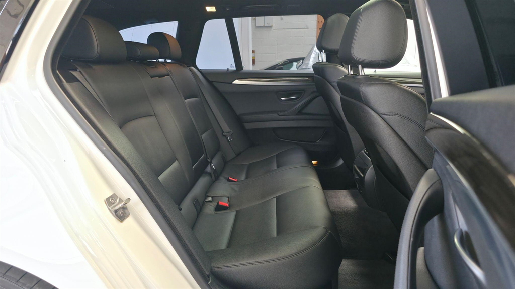 BMW 5 Series 520D Se Blue #46