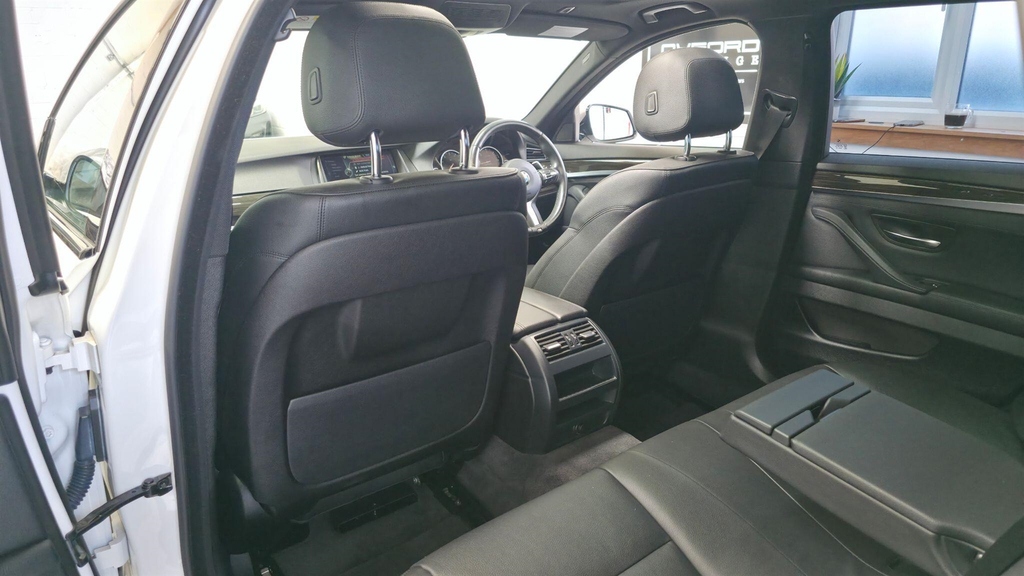 BMW 5 Series 520D Se Blue #54