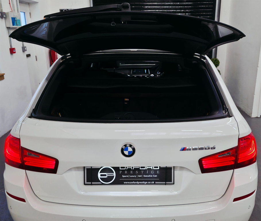 BMW 5 Series 520D Se Blue #56