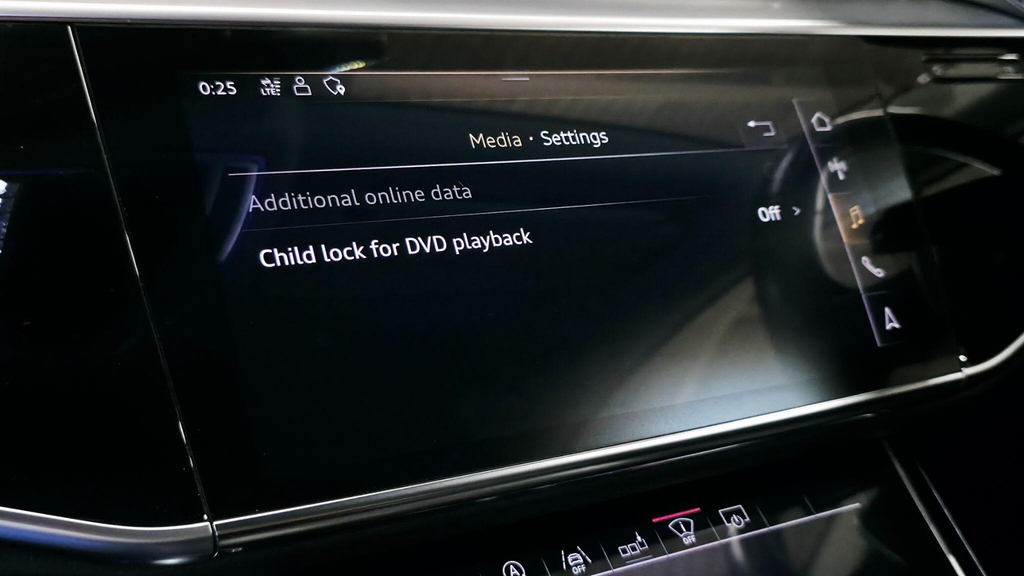 Audi A8 3.0 Tdi Quattro Sport Executive 254 Bhp Black #56