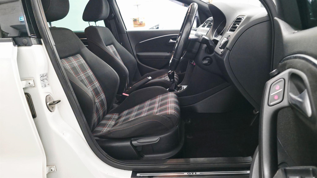 Volkswagen Polo 1.0 Bluemotion Tech Beats Euro 6 Ss 2016 White #29