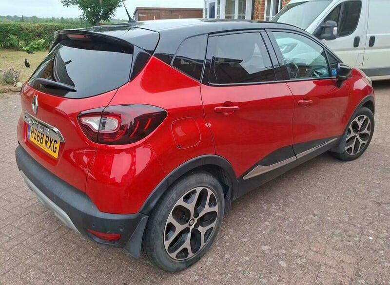 Renault Captur 1.5 Dci Energy Gt Red #2