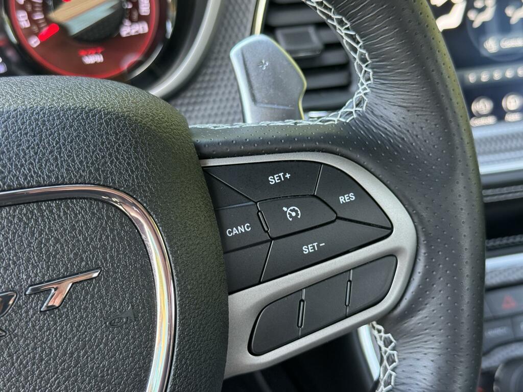 Dodge Challenger Srt Hellcat #29