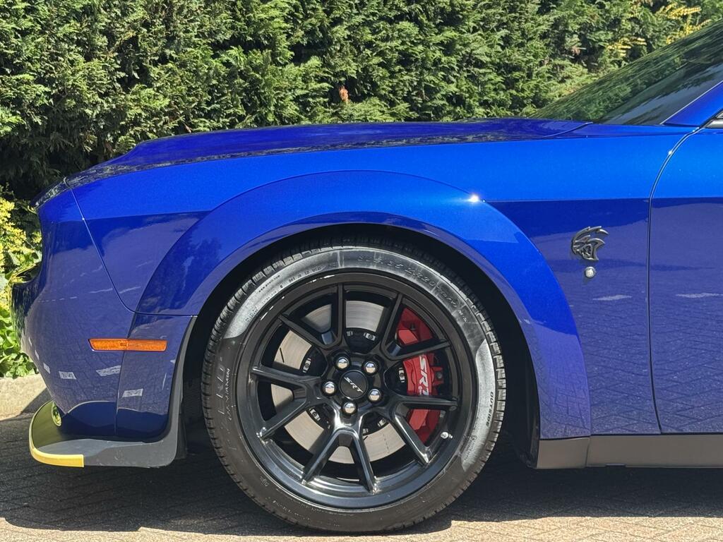 Dodge Challenger Srt Hellcat #44