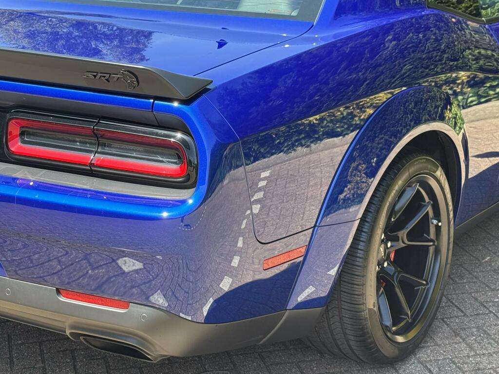 Dodge Challenger Srt Hellcat #51