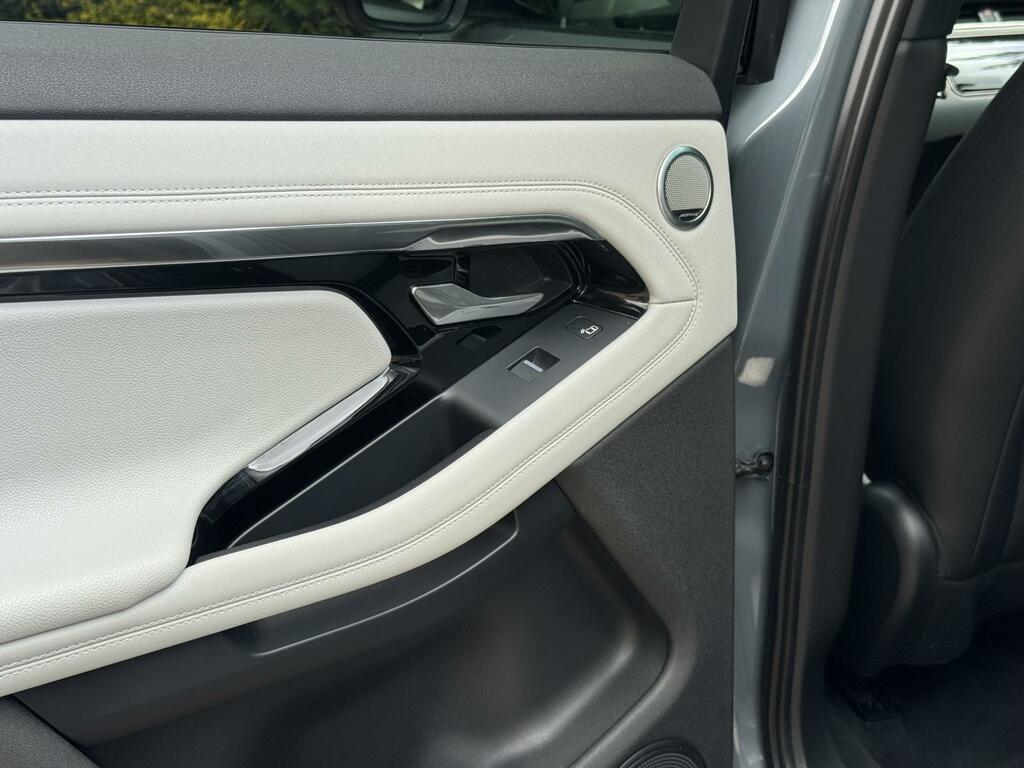 Land Rover Range Rover Evoque 1.5 P300e 12.2Kwh Edition Suv Plug In H Grey #60