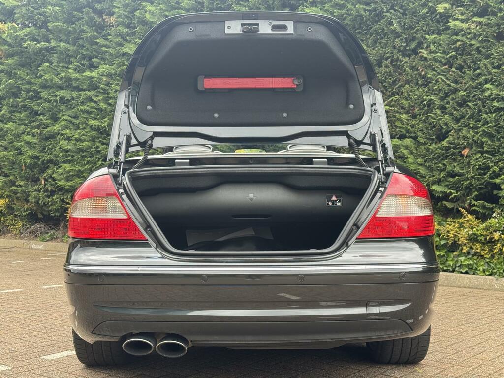 Mercedes-Benz CLK Mercedes Benz Clk 240. 2.6 Avant Silver #64