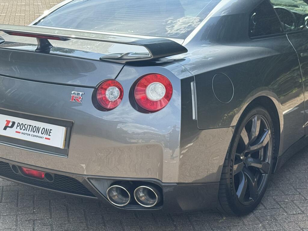 Nissan GT-R 3.8 V6 Prestige Coupe 4Wd Euro 6 White #40