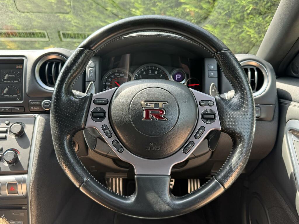 Nissan GT-R 3.8 V6 Prestige Coupe 4Wd Euro 6 White #30