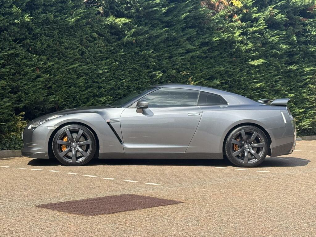 Nissan GT-R 3.8 V6 Premium Edition Coupe 4Wd E Grey #2