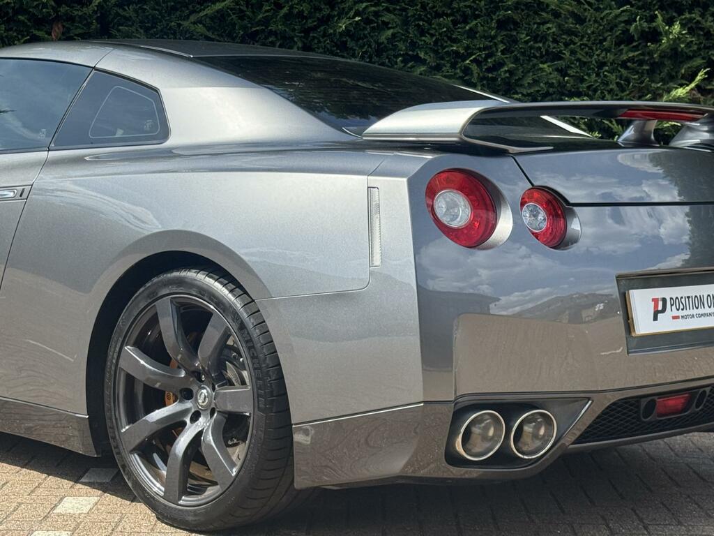 Nissan GT-R 3.8 V6 Prestige Coupe 4Wd Euro 6 White #36