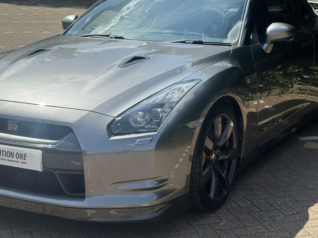 Nissan GT-R 3.8 V6 Prestige Coupe 4Wd Euro 6 White #16