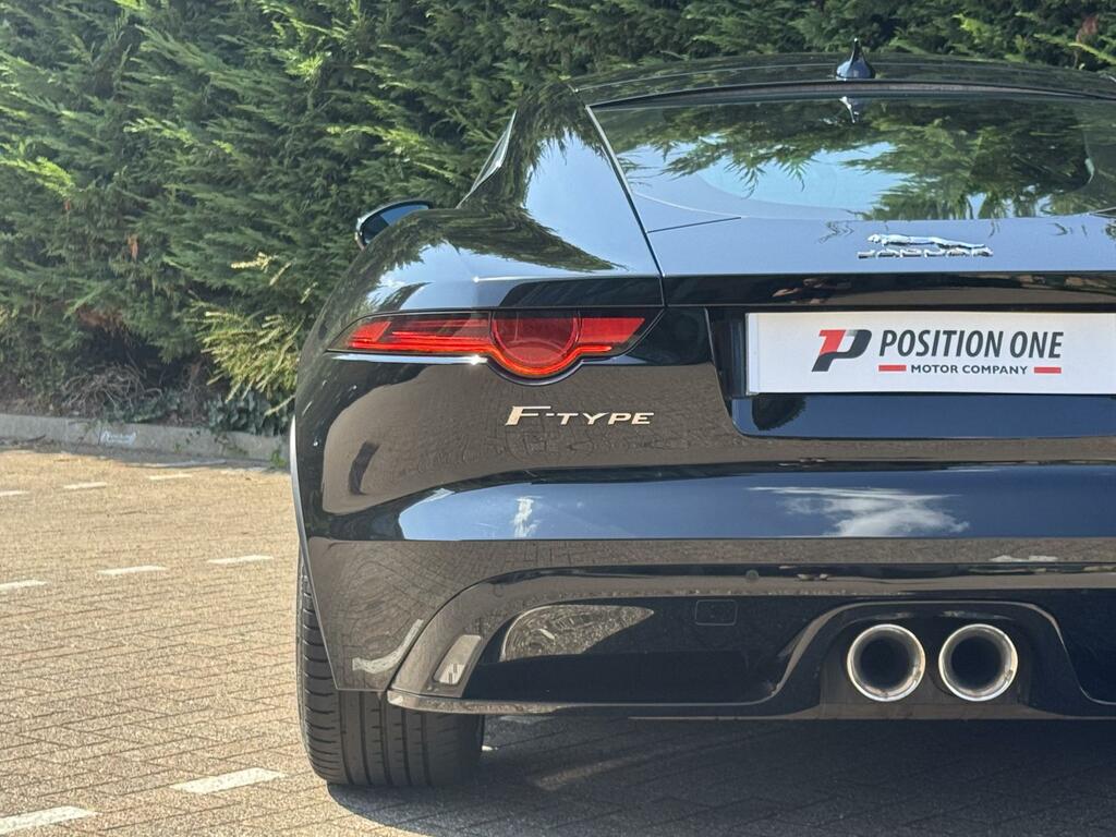 Jaguar F-Type P575 R 75 Blue #25