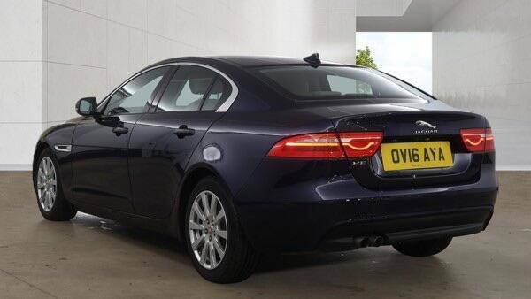 Jaguar XE 2.0D Se Euro 6 Ss Blue #4
