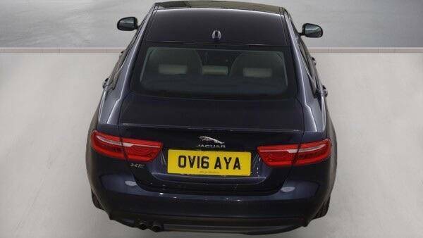 Jaguar XE 2.0 Prestige Grey #8