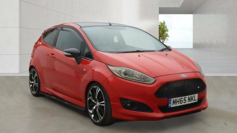 Ford Fiesta 1.0T Ecoboost Zetec S Euro 6 Ss Red